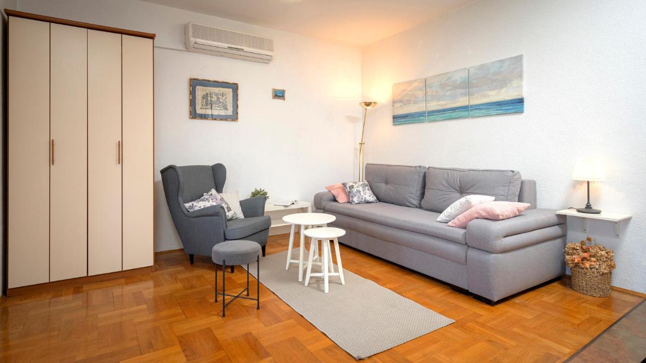 Apartment Nela Kalina Jelsa  Exterior foto